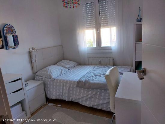  Habitación en piso compartido en Pamplona - NAVARRA 