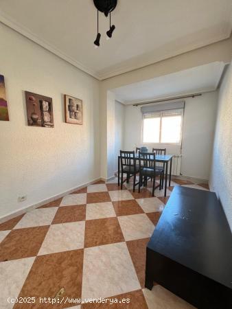 ¡Bienvenido a tu nuevo hogar con InmoRenta! Descubre este espectacular piso en Opañel - MADRID