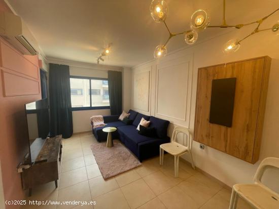 SE VENDE APARTAMENTO DE 1 DORMITORIO EN ALICANTE HILLS - ALICANTE