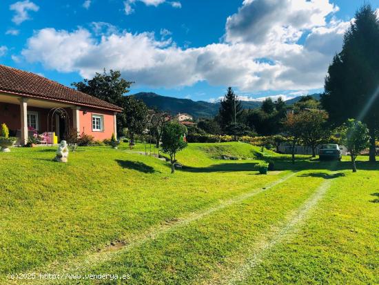 Casa de planta baja en Gondomar con  piscina y jardín - PONTEVEDRA