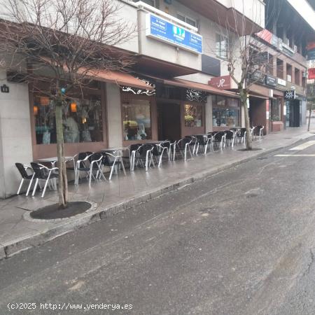 CAFETERIA EN EL CENTRO - ORENSE