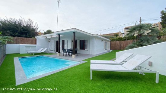  Preciosa casita con jardin y piscina privados en Vallpineda 