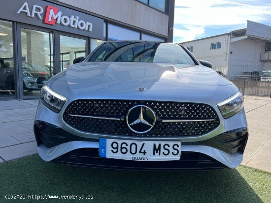 Mercedes Clase A 200 AMG Line Sedan Techo panorámico - Sant Cugat del Vallès