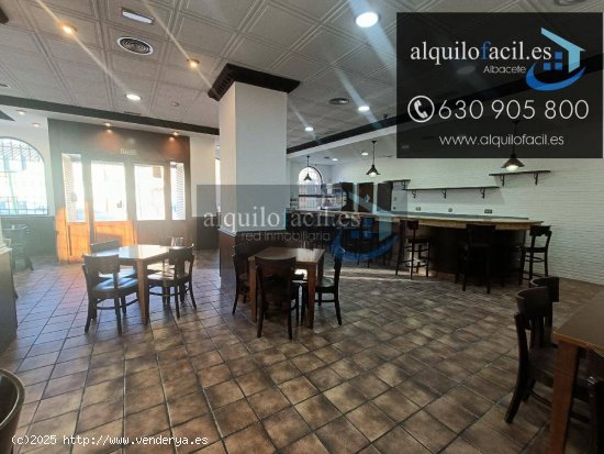 SE ALQUILA RESTAURANTE EN POZO CAÑADA DE 200 METROS POR 1200€