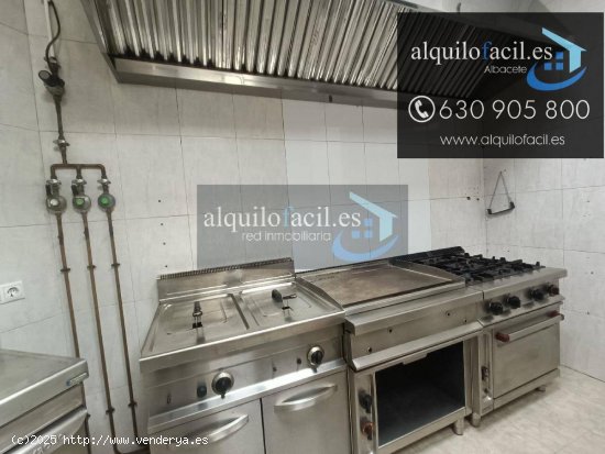 SE ALQUILA RESTAURANTE EN POZO CAÑADA DE 200 METROS POR 1200€