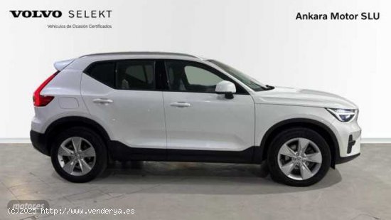 Volvo XC40 2.0 B3 CORE AUTO 5P de 2024 con 20.716 Km por 34.900 EUR. en Alicante