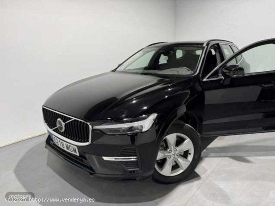 Volvo XC 60 Core, B4 (diesel), Diesel de 2023 con 24.087 Km por 42.600 EUR. en Badajoz