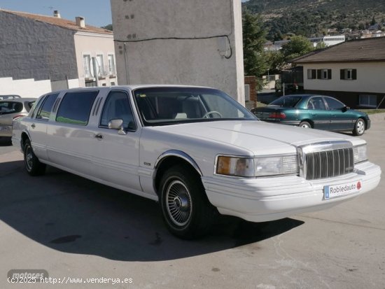 Lincoln Town car Limusina de 1992 con 23.474 Km por 12.000 EUR. en Madrid