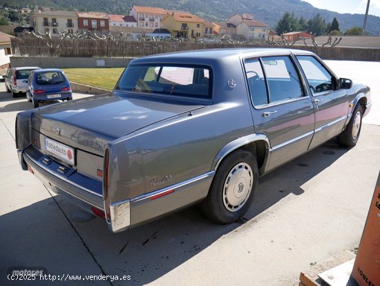 Cadillac Deville Sedan de 1989 con 184.736 Km por 8.500 EUR. en Madrid