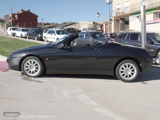 Alfa Romeo Spider 2.0 JTS 16v de 2004 con 111.656 Km por 8.200 EUR. en Madrid