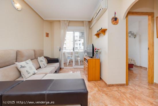  FANTASTICO APARTAMENTO, RODEADO DE TODOS LOS SERVICIOS, VENGA A VERLO - ALICANTE 