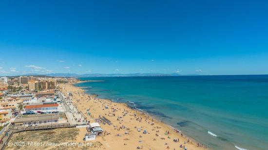 ÁTICO CON PISCINA, 350M DE LA PLAYA DE LA MATA Y OPCIONAL GARAJE - ALICANTE