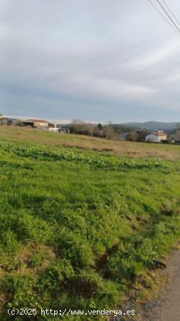 FINCAS EDIFICABLES EN SANTIAGO - A CORUÑA