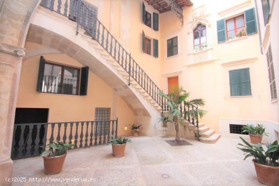 PRECIOSO DUPLEX DE OBRA NUEVA EN EL CASCO ANTIGUO DE LA CIUDAD - BALEARES