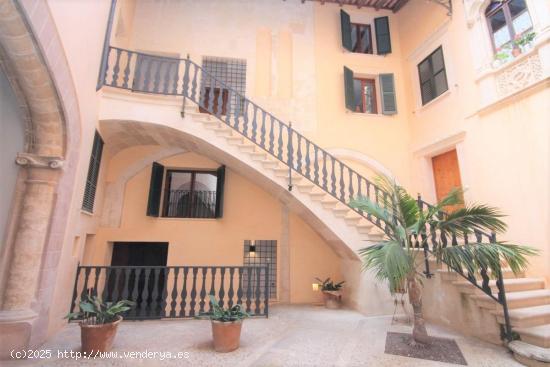 PRECIOSO DUPLEX DE OBRA NUEVA EN EL CASCO ANTIGUO DE LA CIUDAD - BALEARES