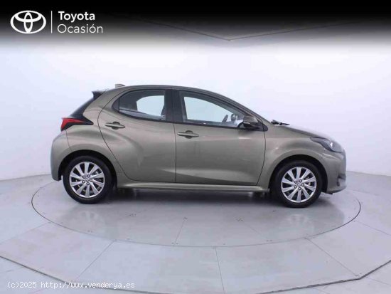 Toyota Yaris 1.5 120H Active Tech + CARE VO + Pack Protección - Zaragoza