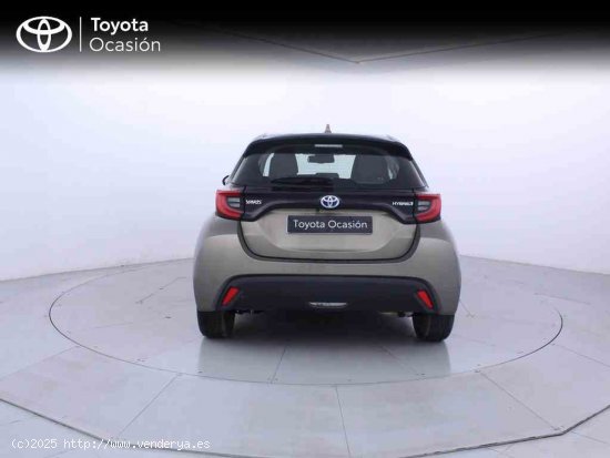 Toyota Yaris 1.5 120H Active Tech + CARE VO + Pack Protección - Zaragoza