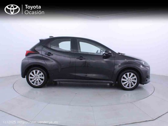 Toyota Yaris 1.5 120H Active Tech + CARE VO + Pack Protección - Zaragoza