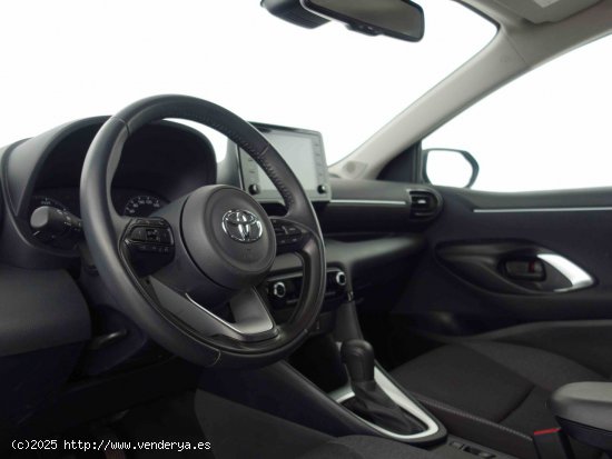 Toyota Yaris 1.5 120H Active Tech + CARE VO + Pack Protección - Zaragoza