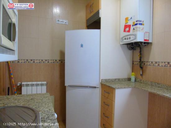 PISO DE 2 DORMITORIOS Y 2 BAÑOS, CON AMPLIO SALÓN-COMEDOR CON BALCONES A PLAZA ESPAÑA, COCINA IND