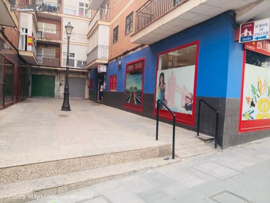 LOCAL EN CALLE REAL - ALMERIA