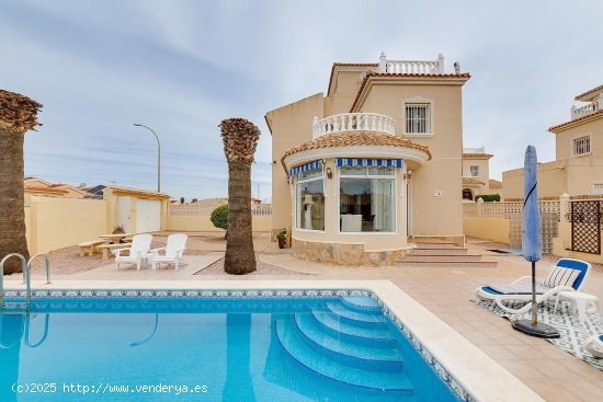 Villa en venta en San Fulgencio (Alicante)