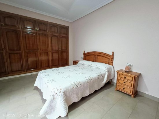 Chalet en venta en Aspe (Alicante)