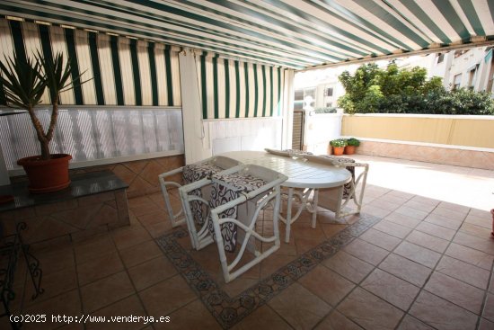 Chalet en venta en Guardamar del Segura (Alicante)