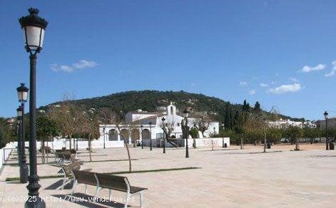 Parcela en venta en Santa Eulalia del Río (Baleares)