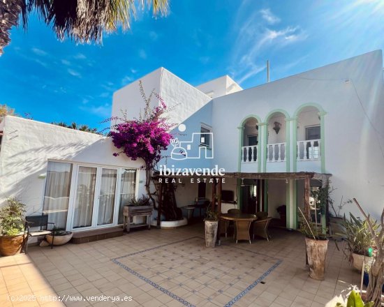 Casa en venta en Santa Eulalia del Río (Baleares)