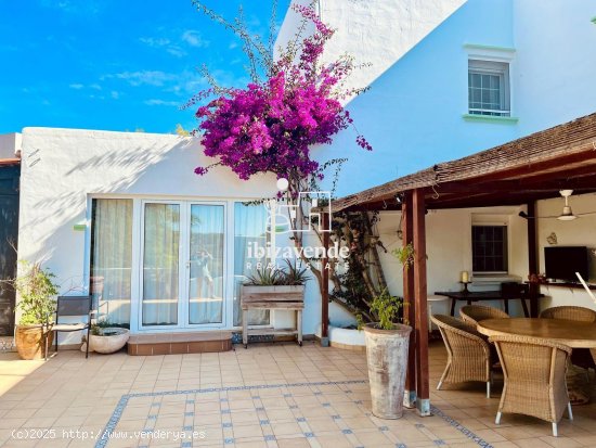 Casa en venta en Santa Eulalia del Río (Baleares)