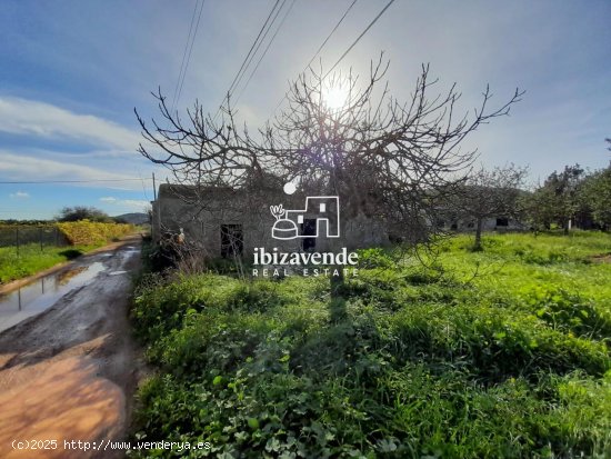 Parcela en venta en Sant Joan de Labritja (Baleares)