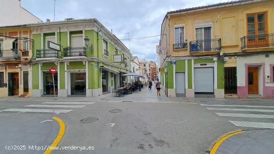 Se Alquila en Valencia - VALENCIA