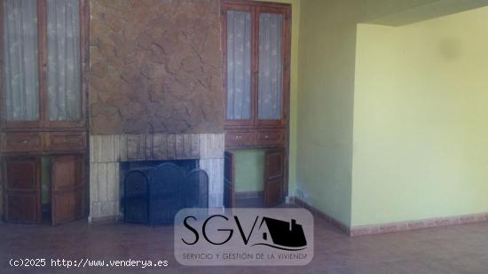 SE VENDE CHALET EN NOVELDA ZONA CASAS DE SALA - ALICANTE