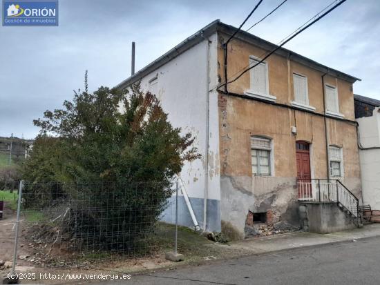 CASA CON TERRENO EN SAN MIGUEL DE LAS DUEÑAS PARA REFORMAR - LEON