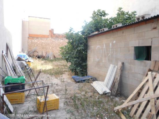 Se Vende en Almansa - ALBACETE