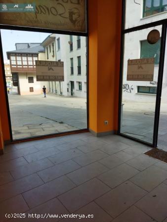 ALQUILER LOCAL COMERCIAL EN ZONA CORREOS - LEON