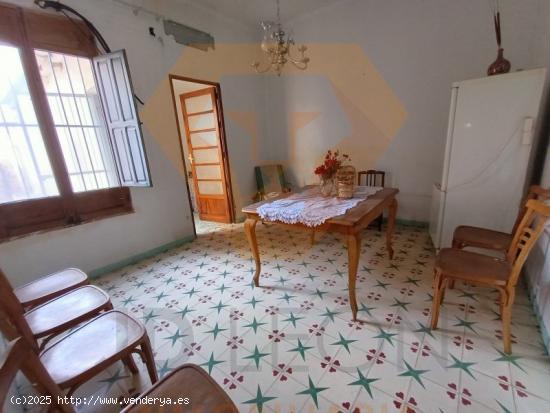 SE VENDE CASA EN EL BARRIO SAN ANTONIO DE MOLINA DE SEGURA - MURCIA