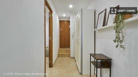 Apartamento entero de 2 dormitorios en Barcelona. - BARCELONA