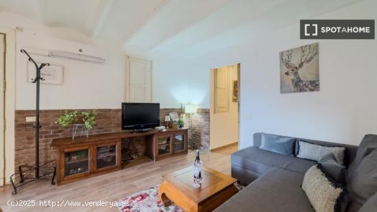 Apartamento entero de 2 dormitorios en Barcelona. - BARCELONA