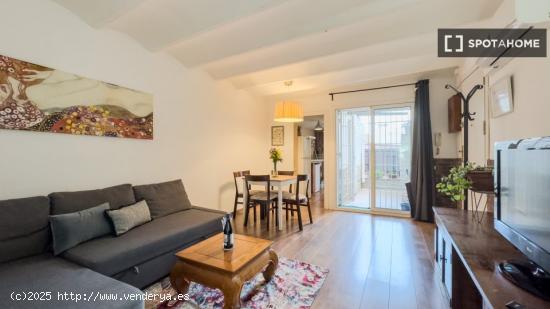 Apartamento entero de 2 dormitorios en Barcelona. - BARCELONA