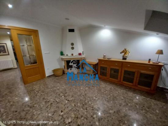  INMOBILIARIA LA MANCHA VENDE PRECIOSO ÁTICO EN CHINCHILLA CON 2 PLAZAS DE GARAJE. - ALBACETE 