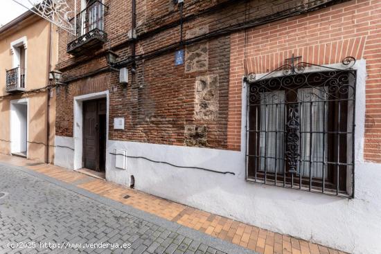 Caserón Señorial del siglo XVI en el corazón del casco antiguo de Talavera de la Reina - TOLEDO