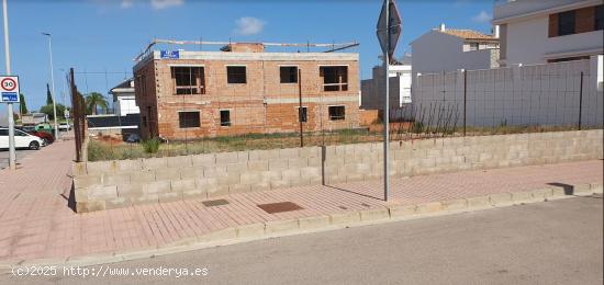 SE VENDE MAGNIFICO SOLAR EN EL AREA 6 DE LA VALL D'UIXO DE 602 METROS ESQUINERO - CASTELLON