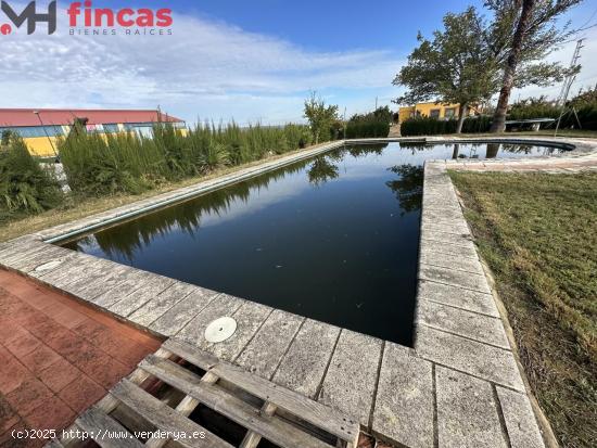 SE VENDE  COOPERATIVA  FINCA DE 10.000Mt CON NEGOCIO EN PLENA FACTURACIÓN MUY RENTABLE   NAVE 1500M