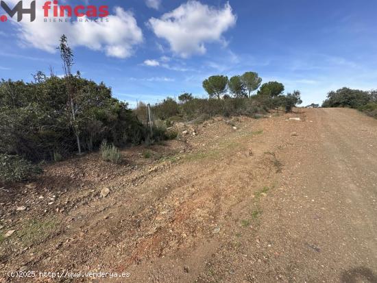  Descubre tu Paraíso en Lagos del Serrano parcela de 1.000Mt2 - Guillena  - SEVILLA