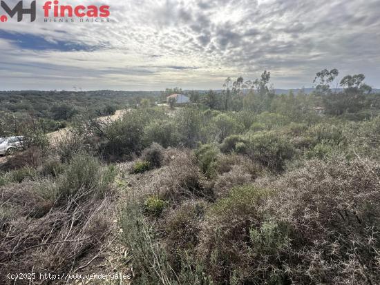  Descubre tu Paraíso en Lagos del Serrano parcela de 1.000Mt2 - Guillena  - SEVILLA