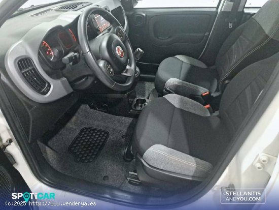 Fiat Panda   Hybrid 1.0 Gse 51kw (70CV) City Life - Sant Boi de Llobregat