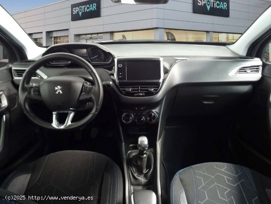 Peugeot 2008   1.2L PureTech 60KW (82CV) Style - Cadiz