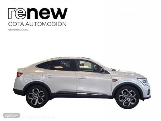 Renault Arkana TECHNO E-TECH FULL HYBRID 145 de 2024 con 4.000 Km por 27.900 EUR. en Madrid